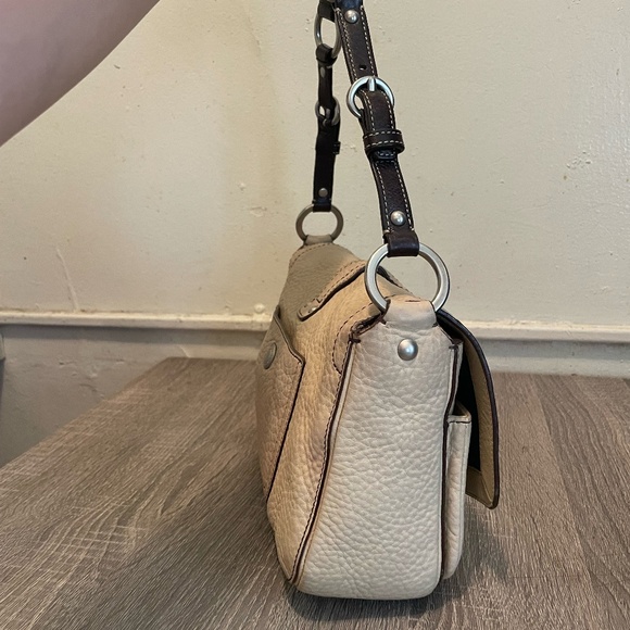 Coach Chelsea Shoulder Bag - Picture 5 of 10